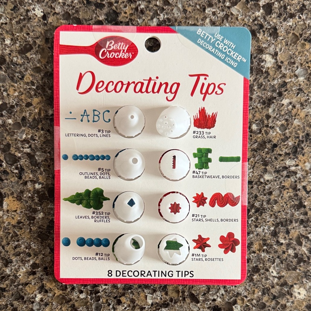 NEW Betty Crocker Decorating Tips - Set of 8